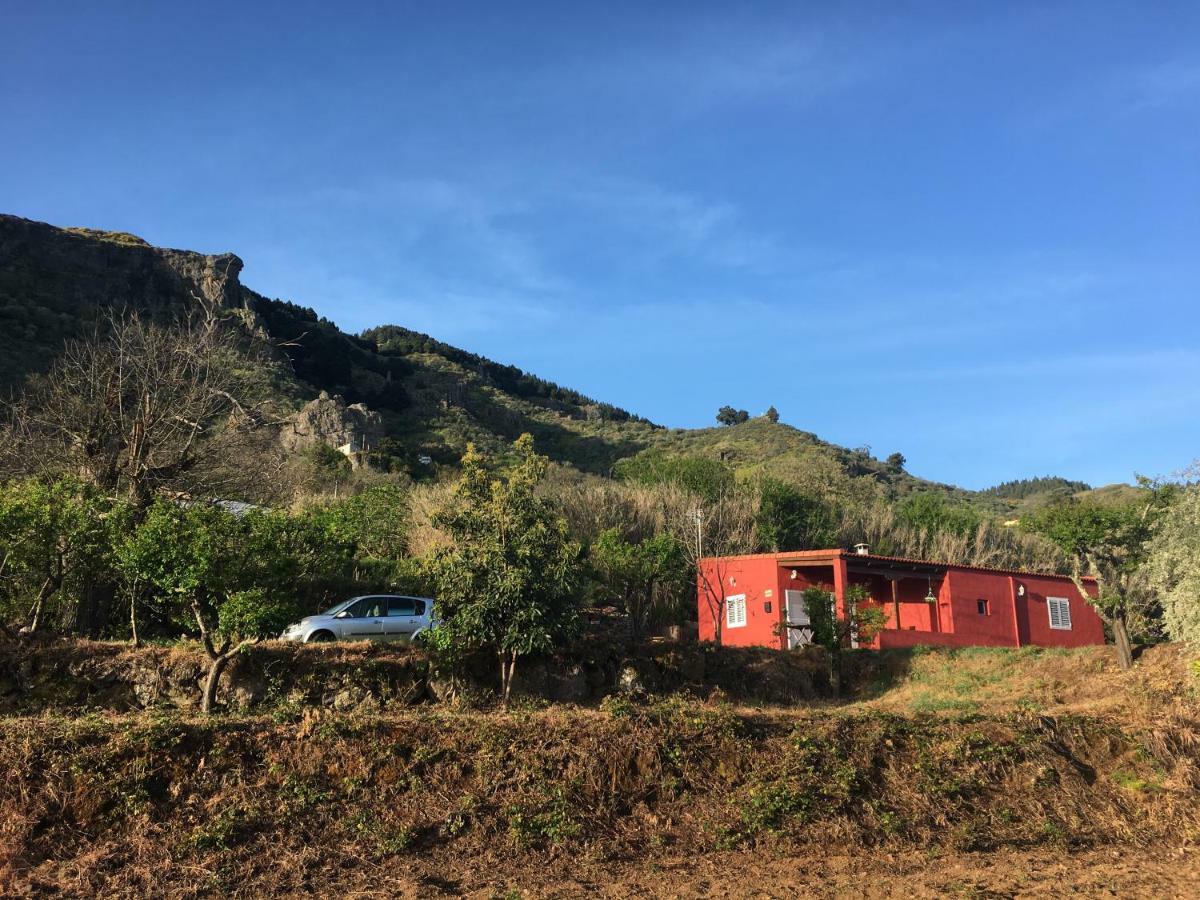 Villa Rafael Vega de San Mateo Exterior photo