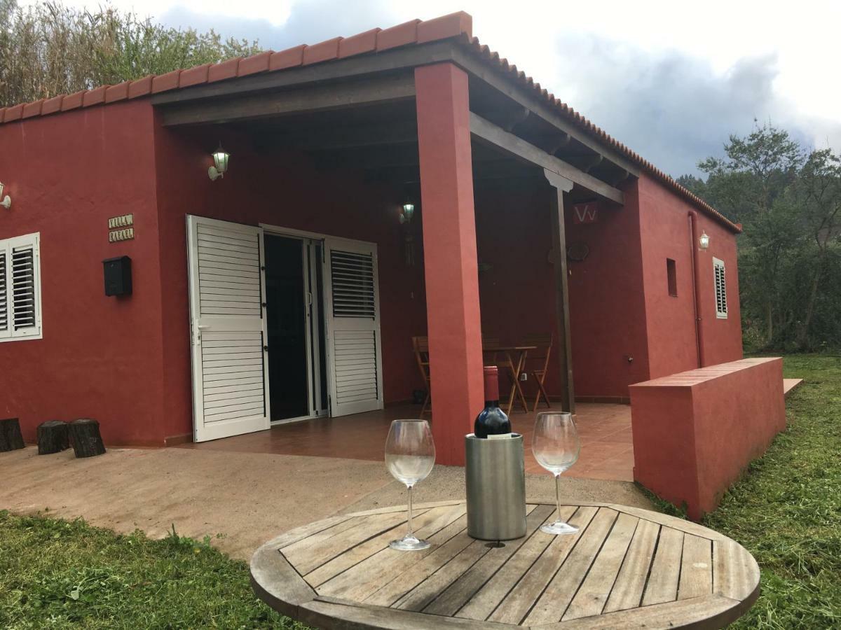 Villa Rafael Vega de San Mateo Exterior photo